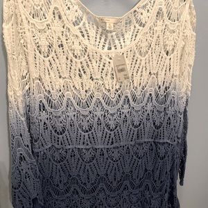 NWT Women’s Blue & White Embroidered Too Size XL